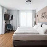 Velotel 4*