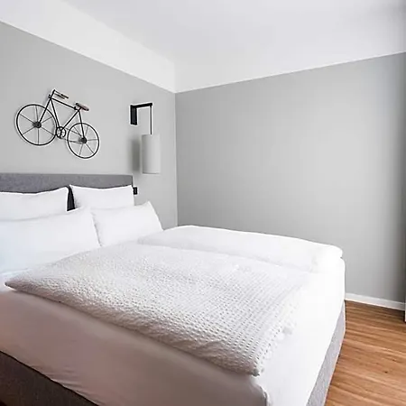 Hotel Velotel