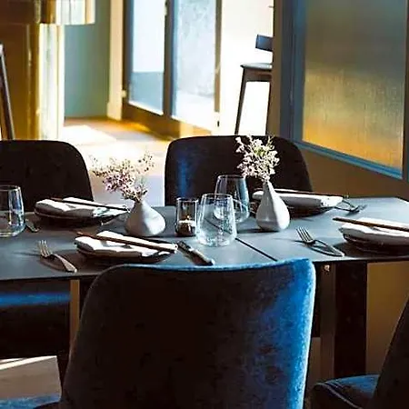 Velotel Hotel