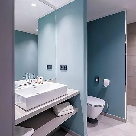 Velotel Hotel