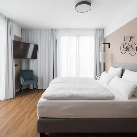 Velotel Отель Бад-Заров
