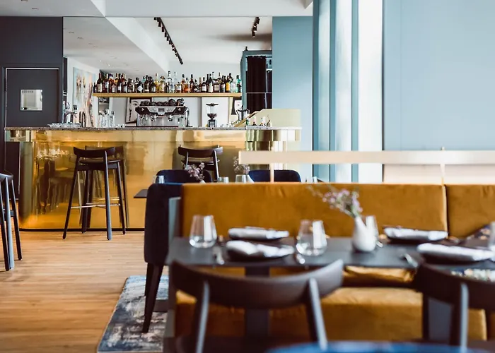 فندق Velotel باد سارو